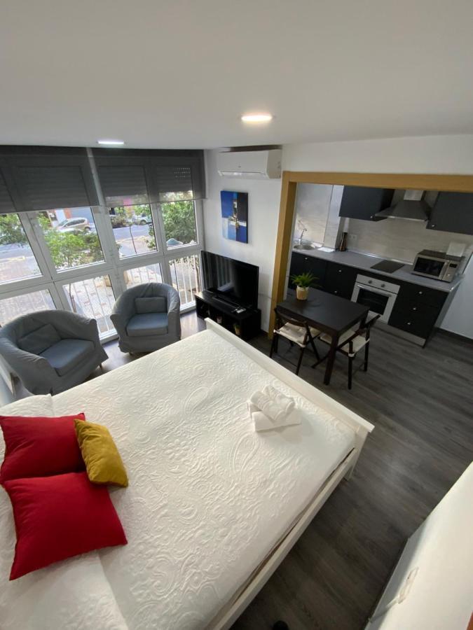 Reyna Apartamentos Малага Екстер'єр фото