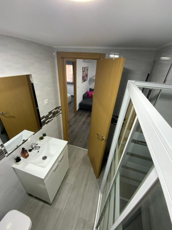 Reyna Apartamentos Малага Екстер'єр фото