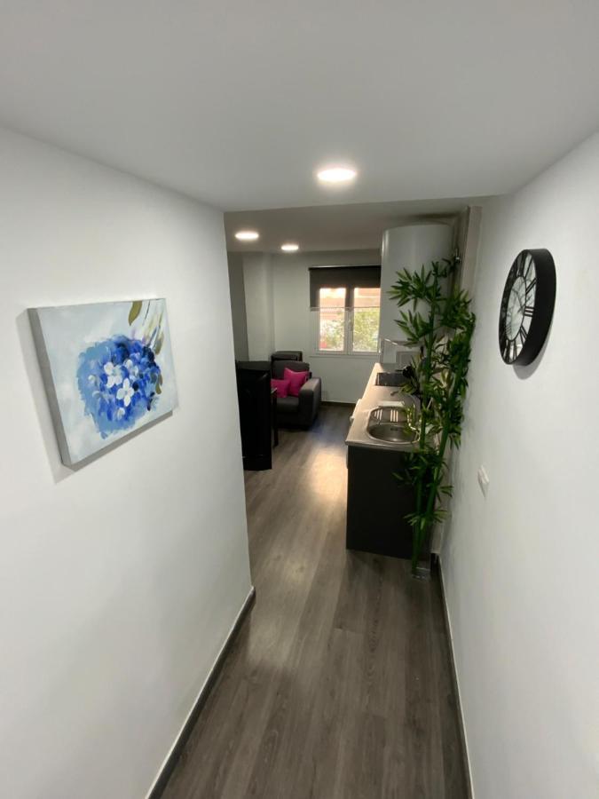 Reyna Apartamentos Малага Екстер'єр фото
