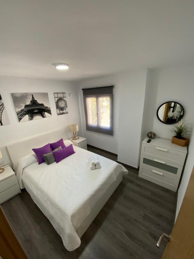 Reyna Apartamentos Малага Екстер'єр фото