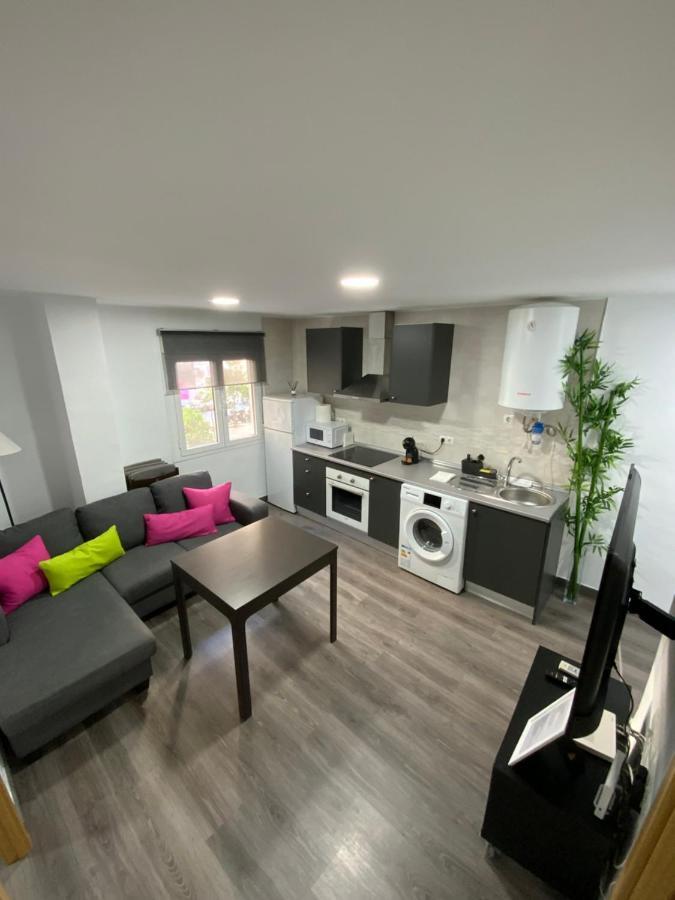 Reyna Apartamentos Малага Екстер'єр фото